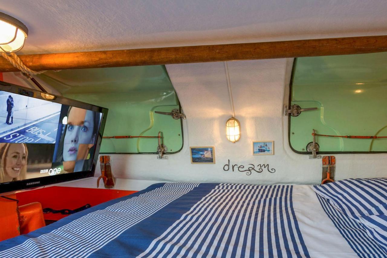 Polarstern - Unique Boatstay! Monnickendam Eksteriør billede